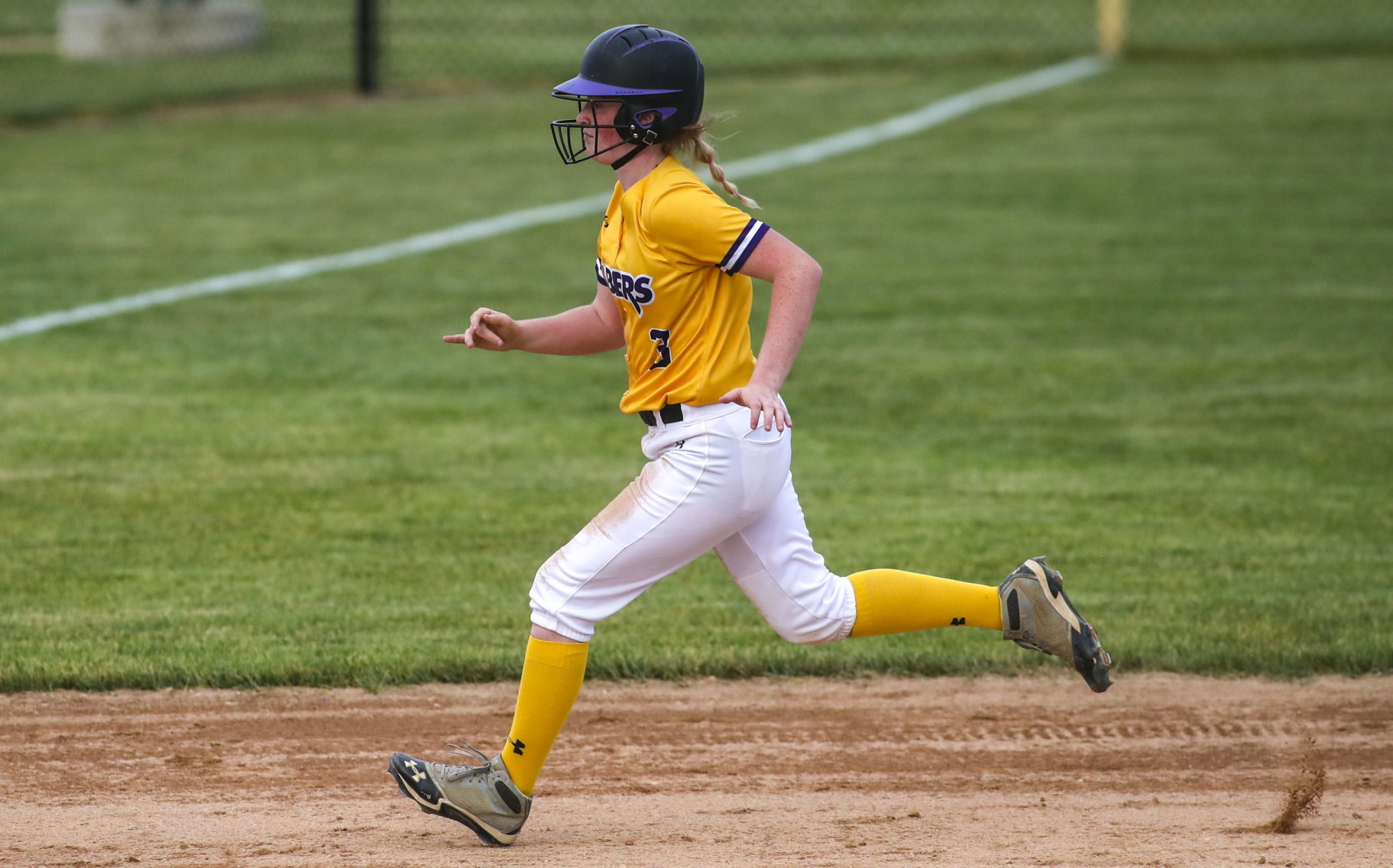 061819-qct-spt-dewitt-softball-030